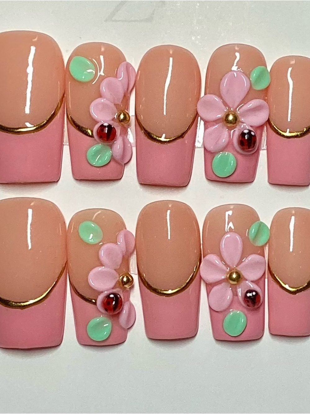 Available medium sets - Picture 15 of 16